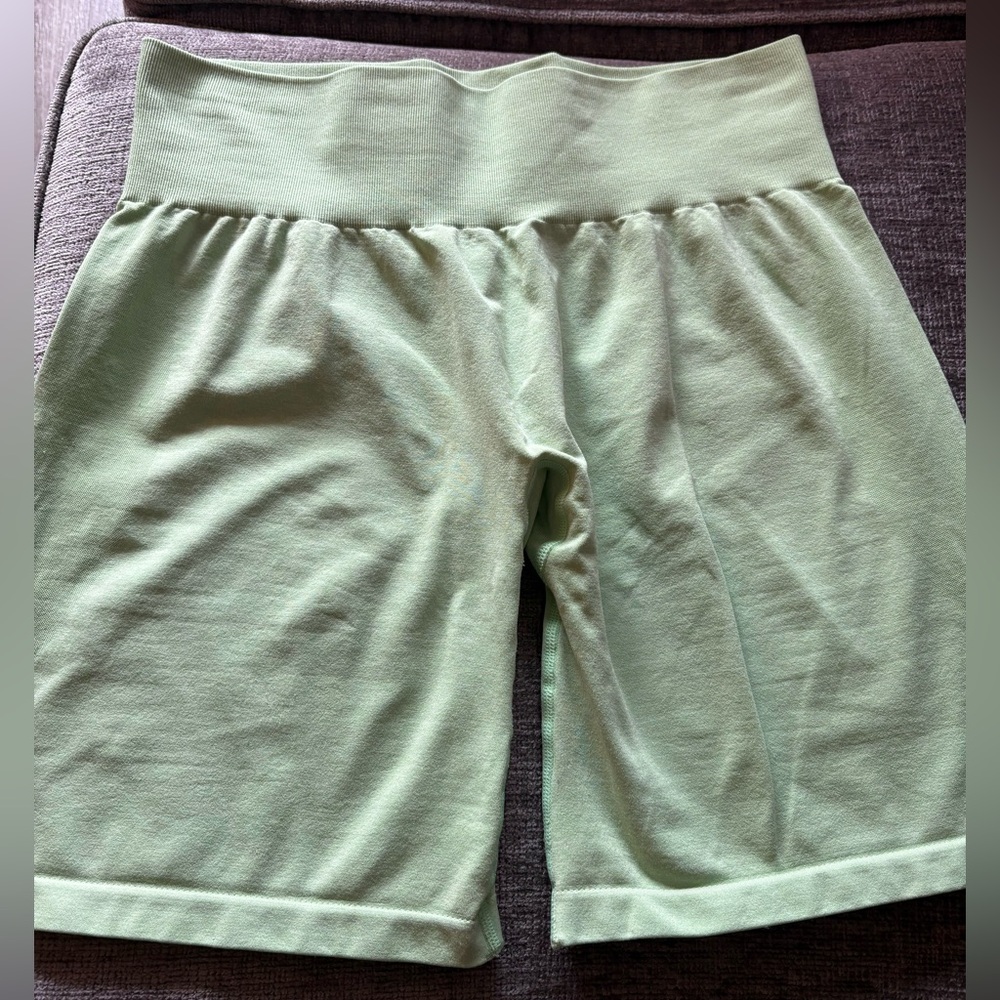 NVGTN Contour Seamless Shorts pistachio